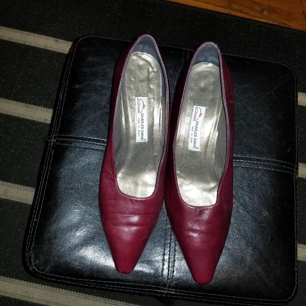 CHARLES DAVID BURGUNDY LEATHER SIZE 10